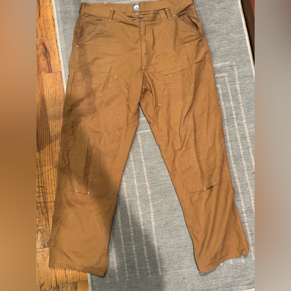 18 East Cargo Pants - Large